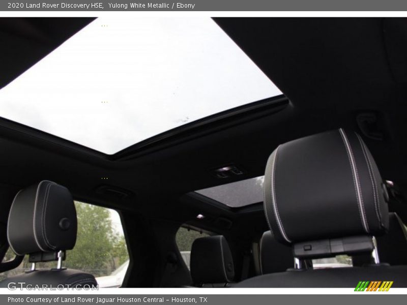 Yulong White Metallic / Ebony 2020 Land Rover Discovery HSE