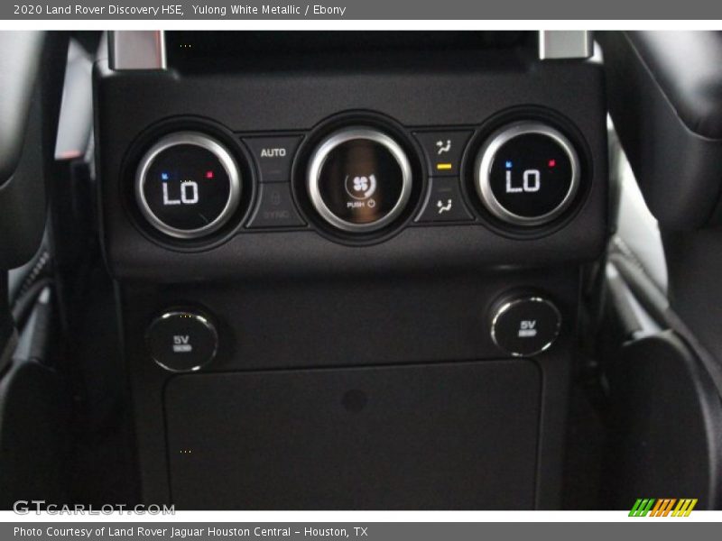 Yulong White Metallic / Ebony 2020 Land Rover Discovery HSE