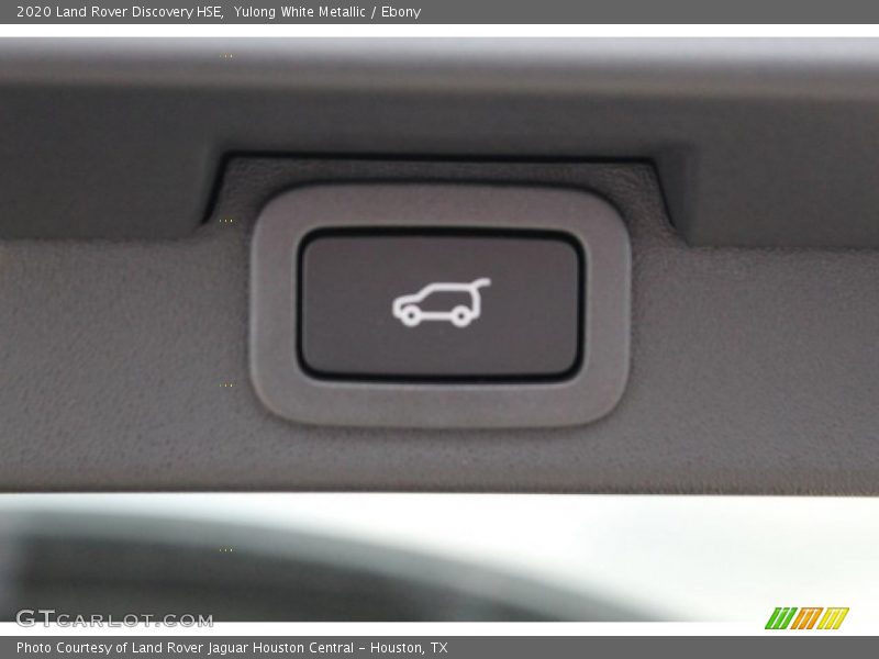 Yulong White Metallic / Ebony 2020 Land Rover Discovery HSE