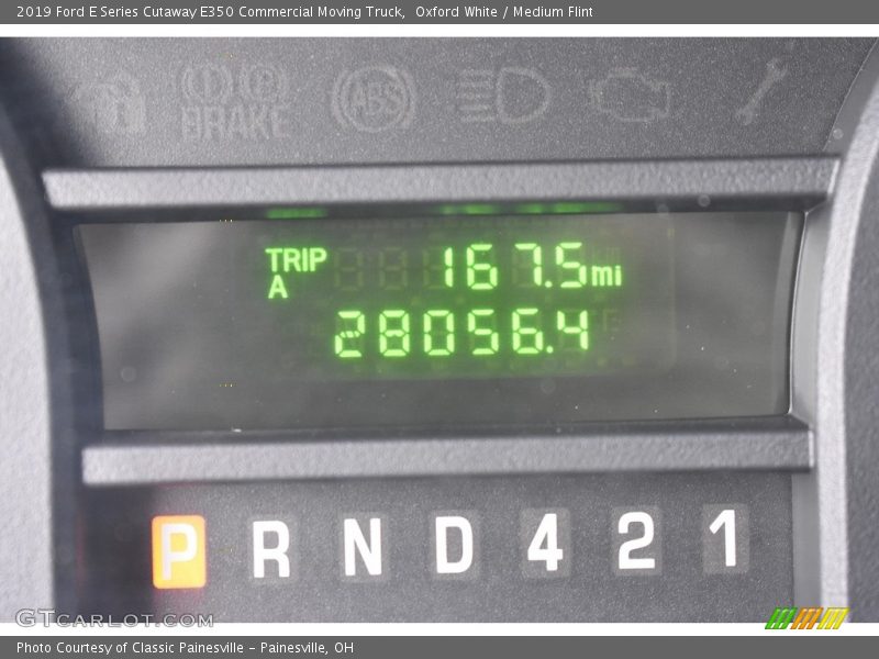 Oxford White / Medium Flint 2019 Ford E Series Cutaway E350 Commercial Moving Truck