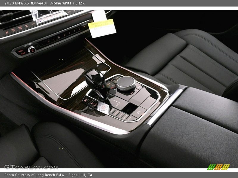 Alpine White / Black 2020 BMW X5 sDrive40i