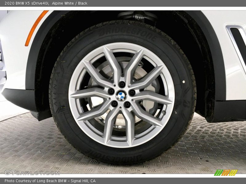 Alpine White / Black 2020 BMW X5 sDrive40i