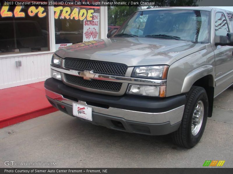 Light Pewter Metallic / Dark Charcoal 2003 Chevrolet Silverado 1500 HD Crew Cab 4x4