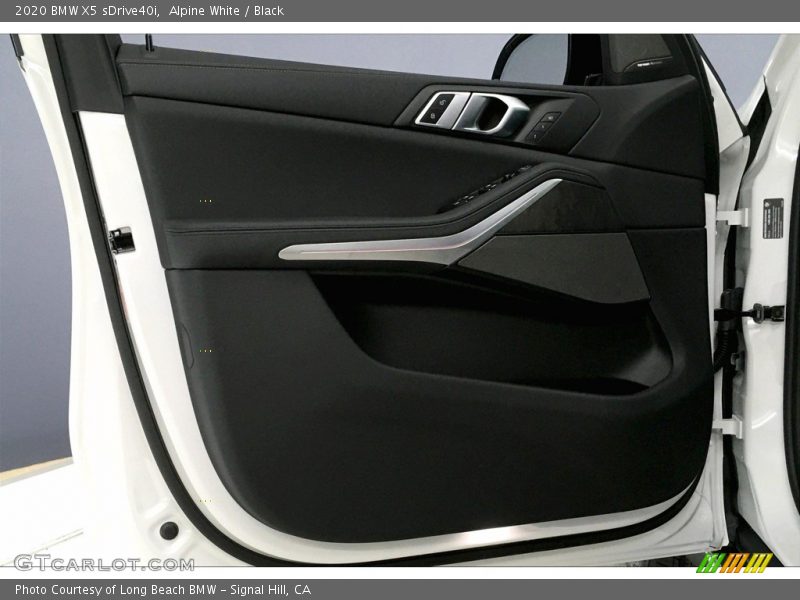 Alpine White / Black 2020 BMW X5 sDrive40i