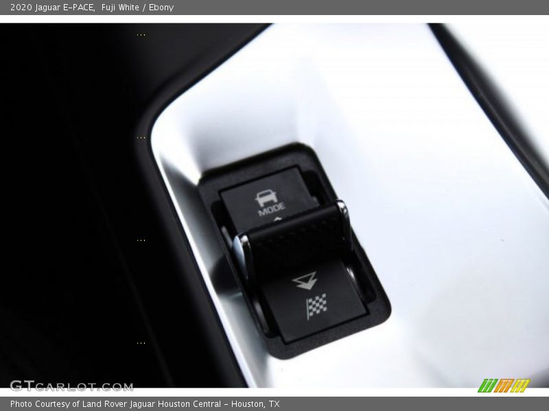 Fuji White / Ebony 2020 Jaguar E-PACE