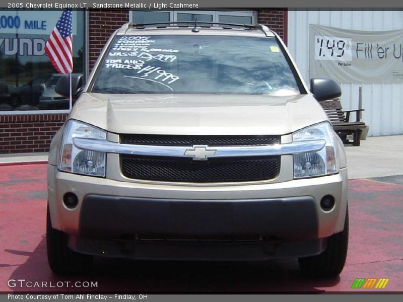 Sandstone Metallic / Light Cashmere 2005 Chevrolet Equinox LT