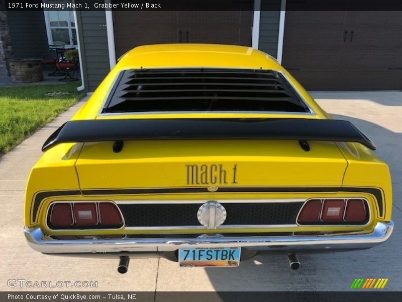 Grabber Yellow / Black 1971 Ford Mustang Mach 1