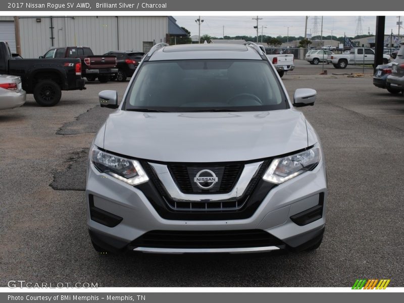 Brilliant Silver / Charcoal 2017 Nissan Rogue SV AWD