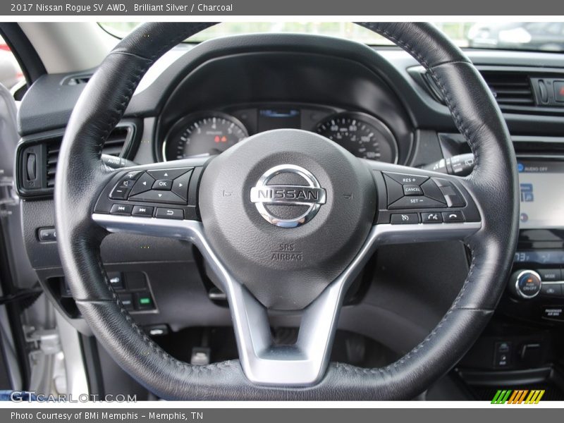 Brilliant Silver / Charcoal 2017 Nissan Rogue SV AWD