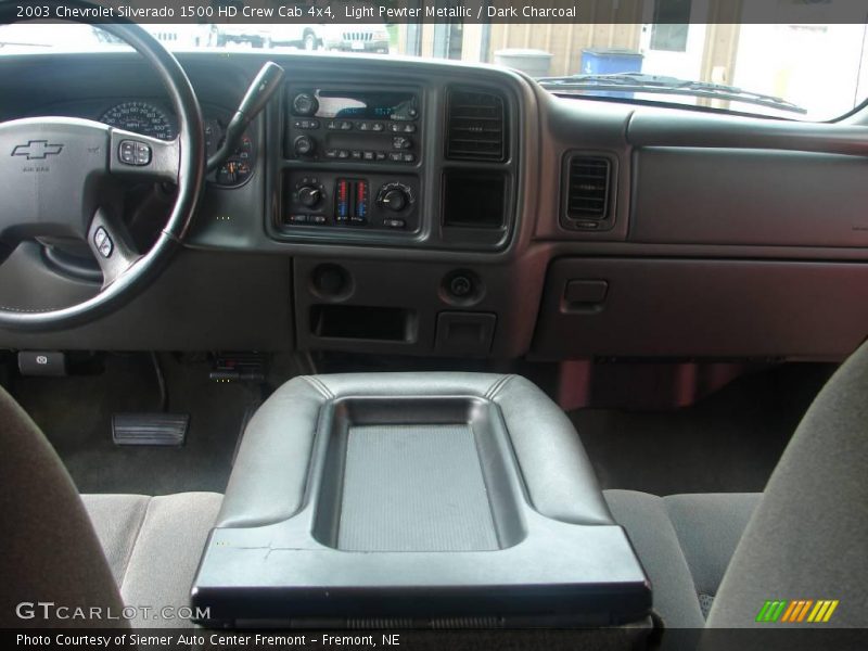 Light Pewter Metallic / Dark Charcoal 2003 Chevrolet Silverado 1500 HD Crew Cab 4x4