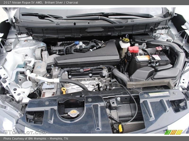 Brilliant Silver / Charcoal 2017 Nissan Rogue SV AWD