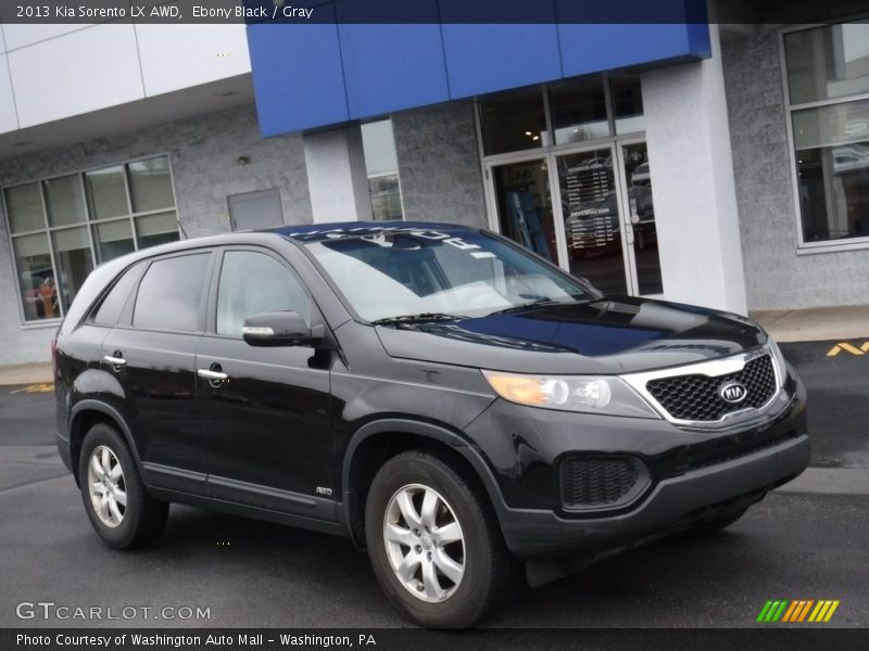 Ebony Black / Gray 2013 Kia Sorento LX AWD