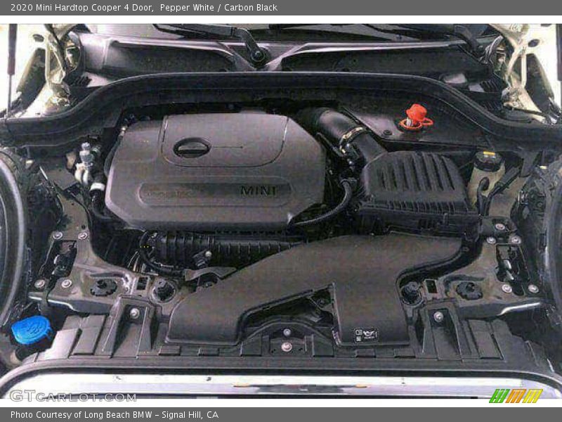 Pepper White / Carbon Black 2020 Mini Hardtop Cooper 4 Door