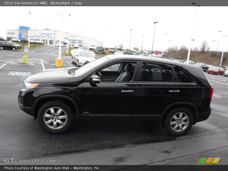 Ebony Black / Gray 2013 Kia Sorento LX AWD