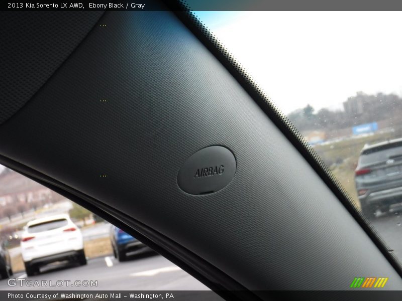Ebony Black / Gray 2013 Kia Sorento LX AWD