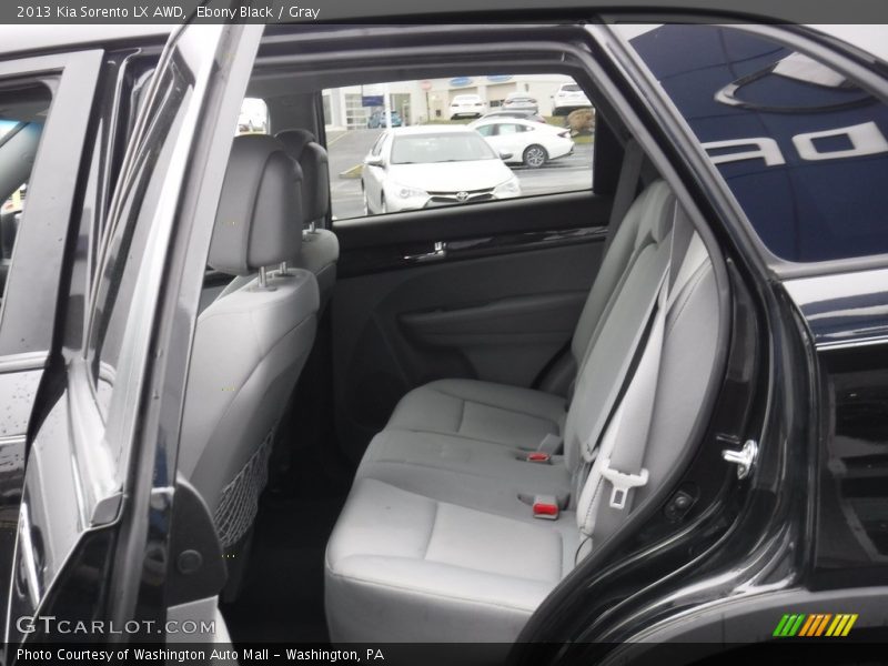 Ebony Black / Gray 2013 Kia Sorento LX AWD