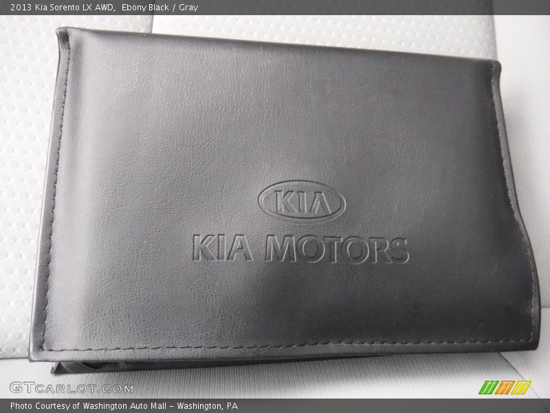 Ebony Black / Gray 2013 Kia Sorento LX AWD