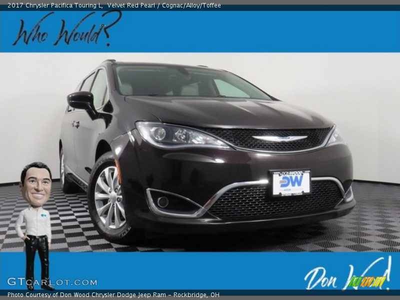 Velvet Red Pearl / Cognac/Alloy/Toffee 2017 Chrysler Pacifica Touring L