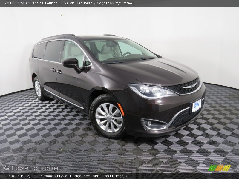 Velvet Red Pearl / Cognac/Alloy/Toffee 2017 Chrysler Pacifica Touring L