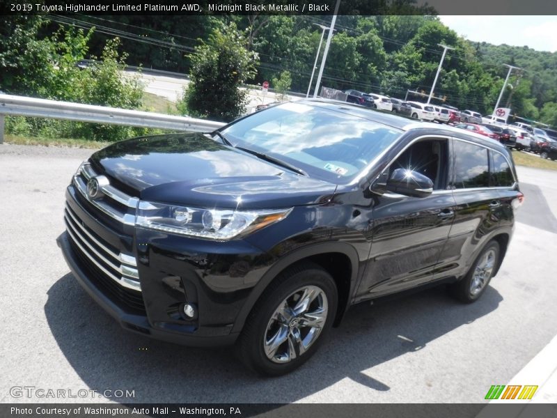 Midnight Black Metallic / Black 2019 Toyota Highlander Limited Platinum AWD