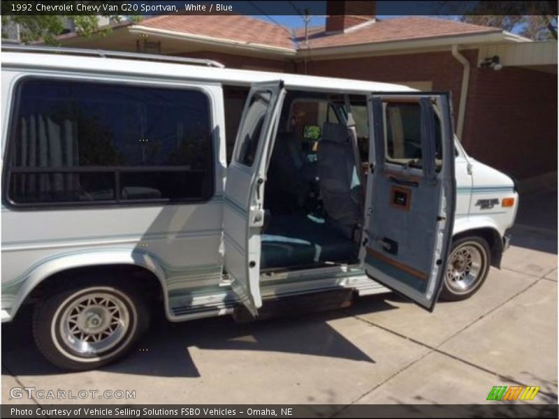 White / Blue 1992 Chevrolet Chevy Van G20 Sportvan