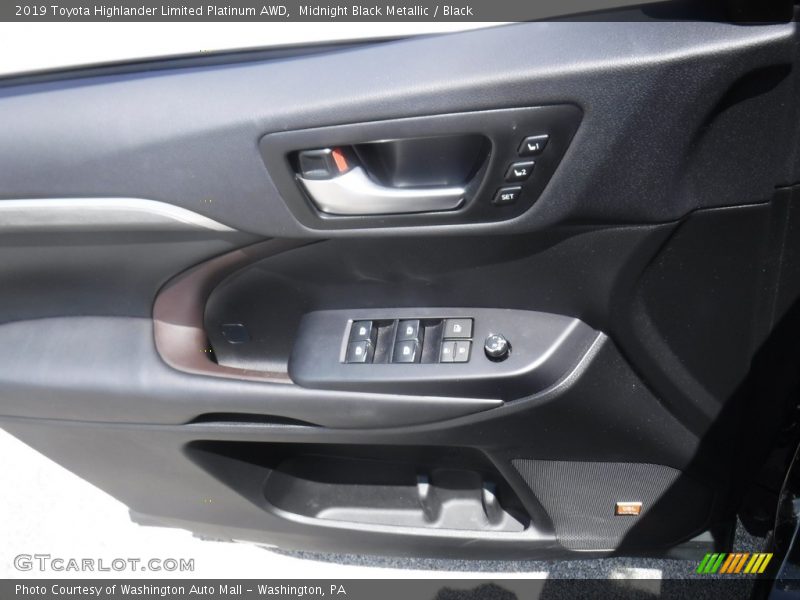 Midnight Black Metallic / Black 2019 Toyota Highlander Limited Platinum AWD