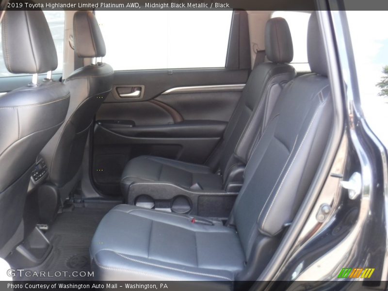 Midnight Black Metallic / Black 2019 Toyota Highlander Limited Platinum AWD