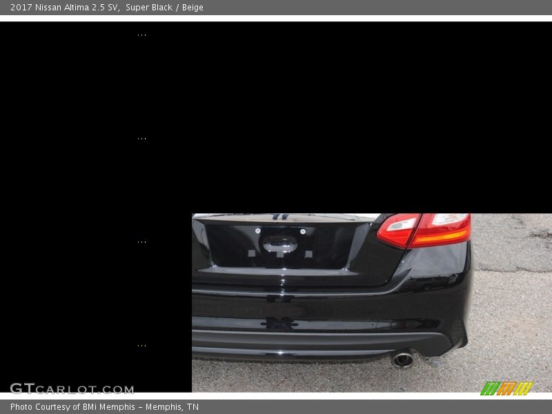 Super Black / Beige 2017 Nissan Altima 2.5 SV