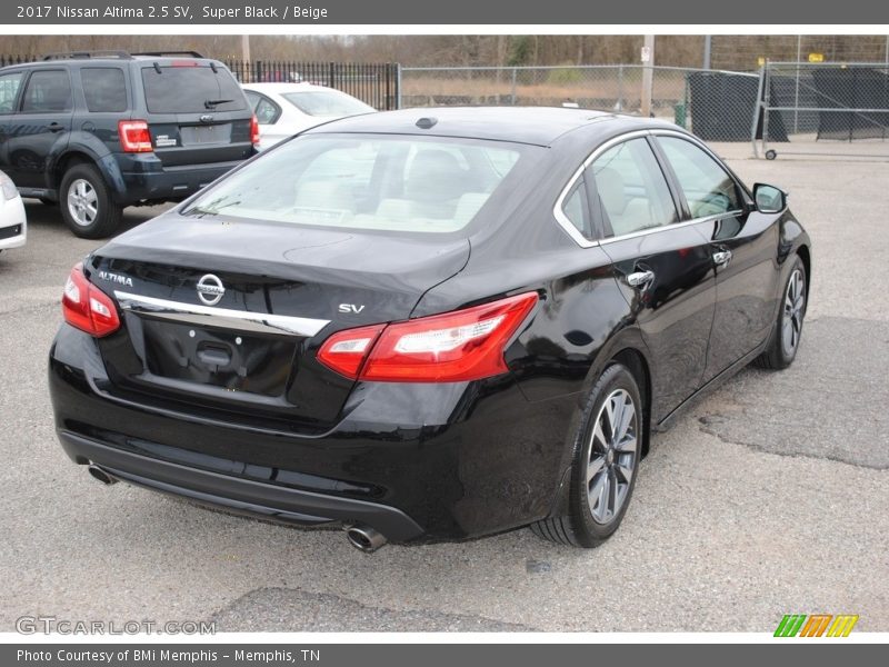 Super Black / Beige 2017 Nissan Altima 2.5 SV