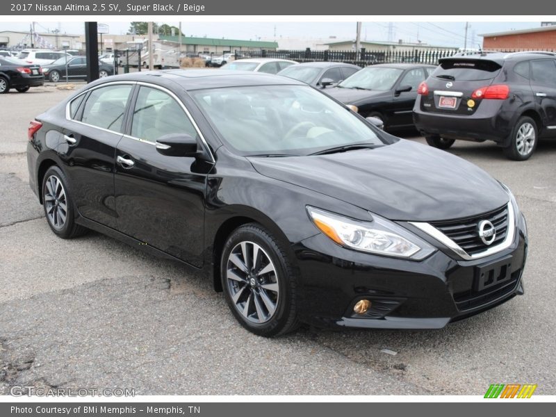 Super Black / Beige 2017 Nissan Altima 2.5 SV