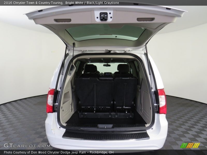 Bright White / Black/Light Graystone 2016 Chrysler Town & Country Touring