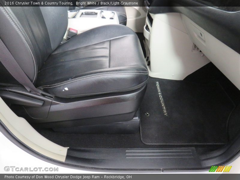 Bright White / Black/Light Graystone 2016 Chrysler Town & Country Touring