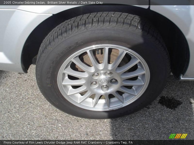 Brilliant Silver Metallic / Dark Slate Gray 2005 Chrysler Sebring Sedan