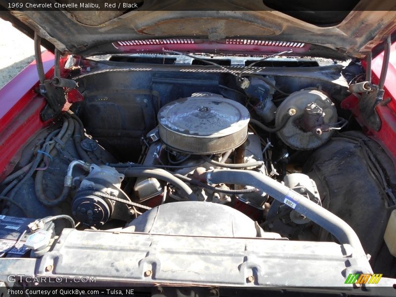 Red / Black 1969 Chevrolet Chevelle Malibu