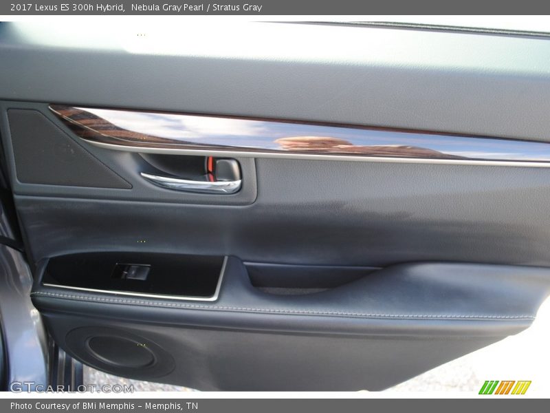 Nebula Gray Pearl / Stratus Gray 2017 Lexus ES 300h Hybrid