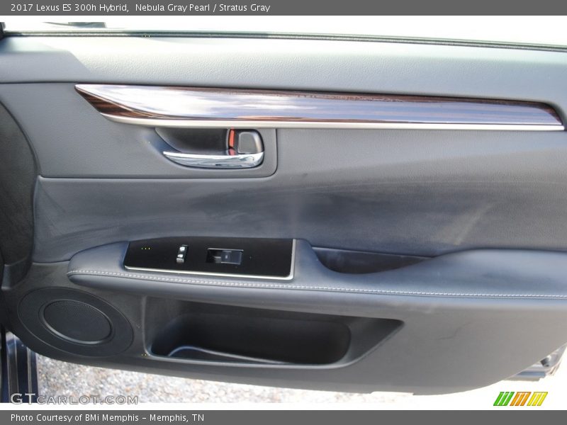 Nebula Gray Pearl / Stratus Gray 2017 Lexus ES 300h Hybrid