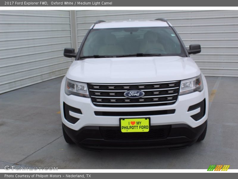 Oxford White / Medium Light Camel 2017 Ford Explorer FWD