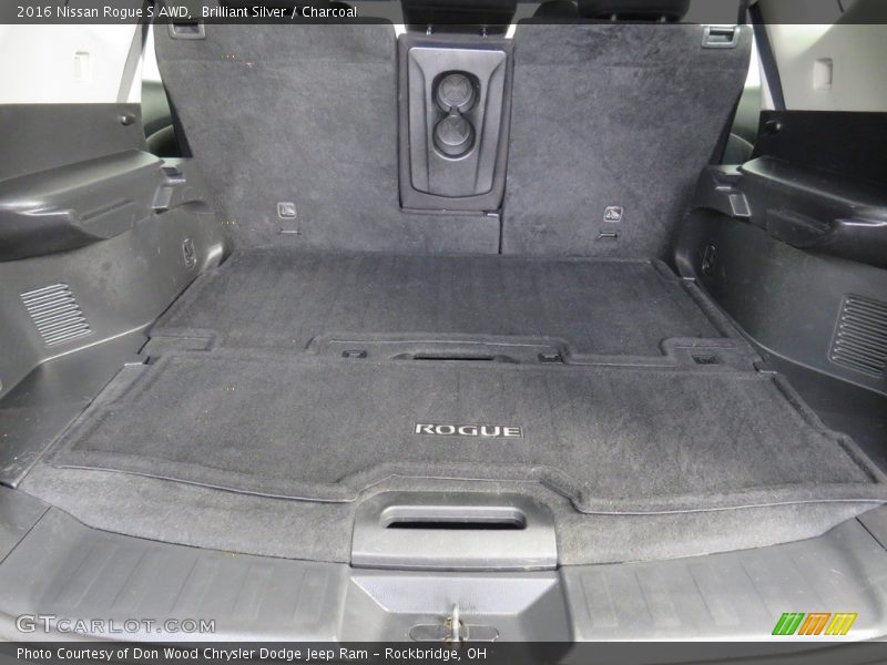 Brilliant Silver / Charcoal 2016 Nissan Rogue S AWD