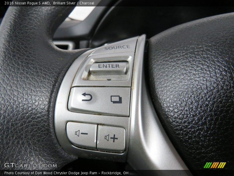 Brilliant Silver / Charcoal 2016 Nissan Rogue S AWD