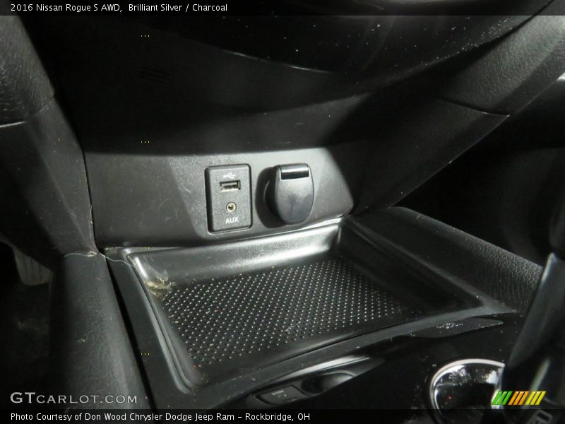 Brilliant Silver / Charcoal 2016 Nissan Rogue S AWD