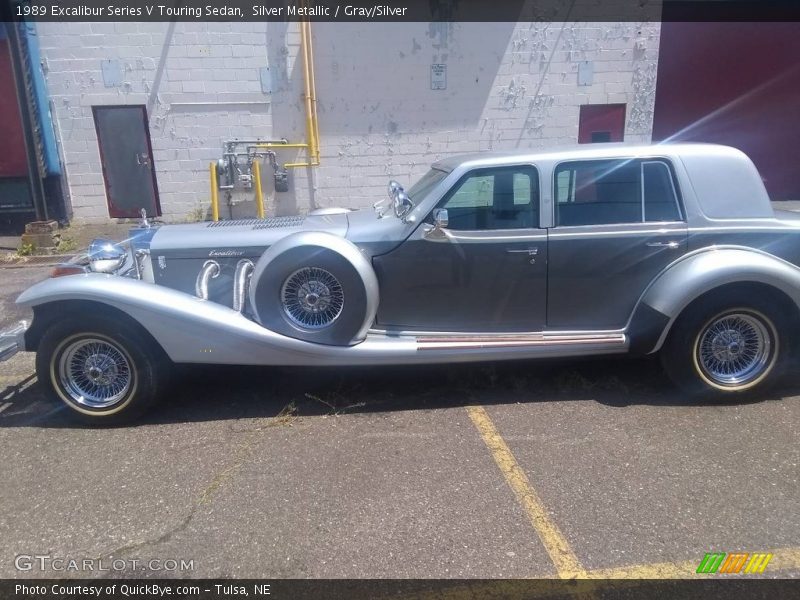  1989 Series V Touring Sedan Silver Metallic