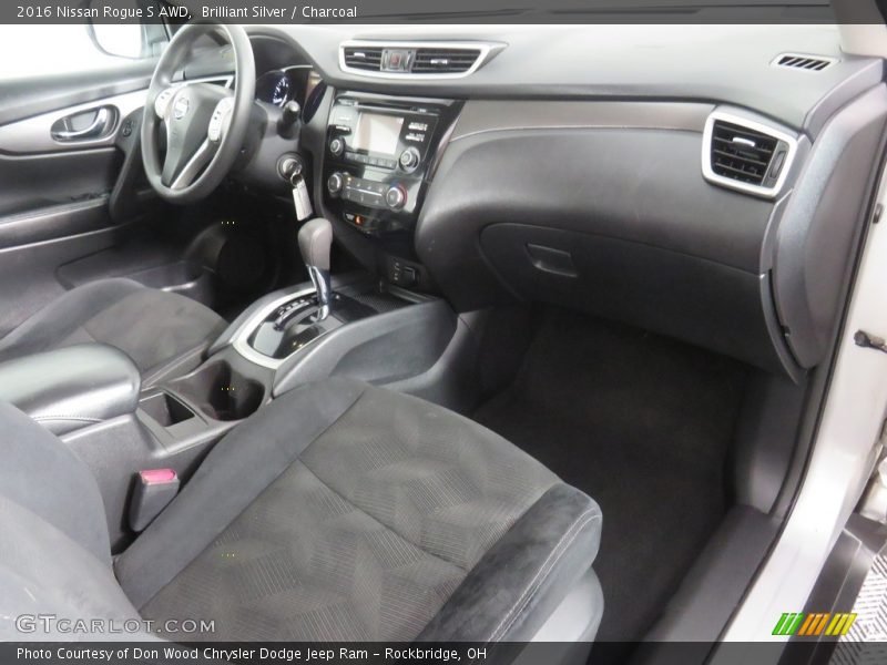 Brilliant Silver / Charcoal 2016 Nissan Rogue S AWD