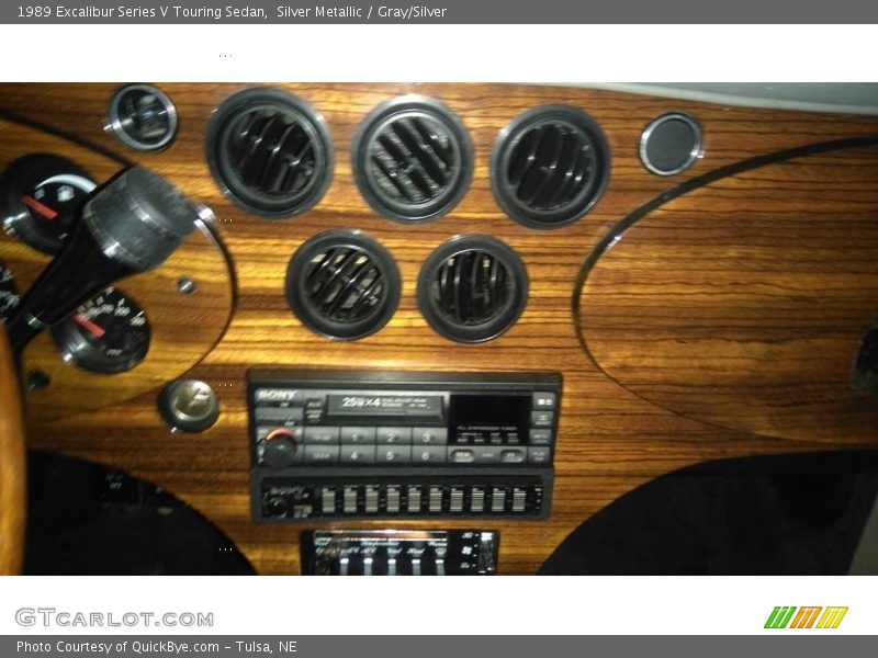 Controls of 1989 Series V Touring Sedan