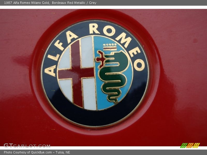  1987 Milano Gold Logo