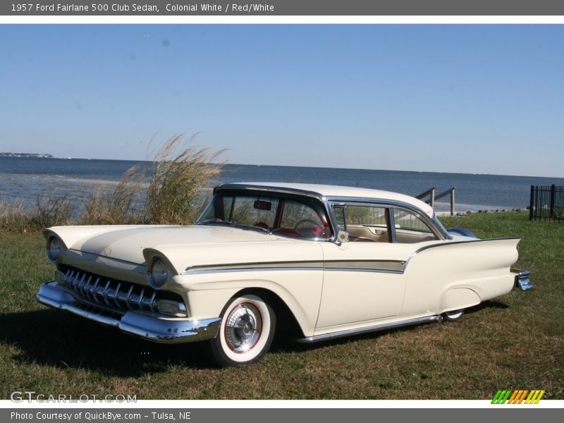 Colonial White / Red/White 1957 Ford Fairlane 500 Club Sedan