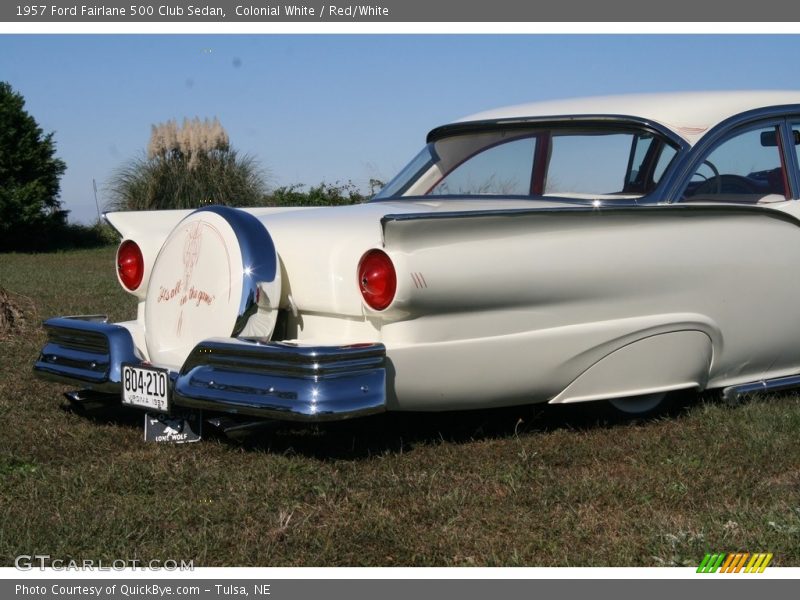 Colonial White / Red/White 1957 Ford Fairlane 500 Club Sedan