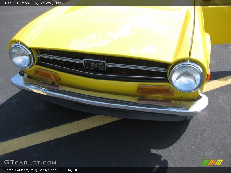 Yellow / Black 1972 Triumph TR6