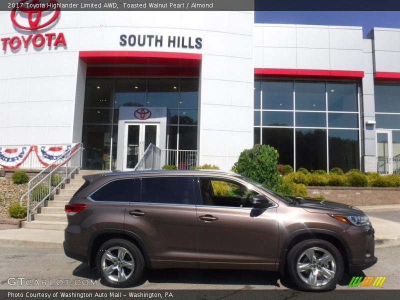 Toasted Walnut Pearl / Almond 2017 Toyota Highlander Limited AWD