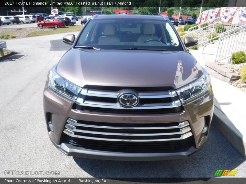 Toasted Walnut Pearl / Almond 2017 Toyota Highlander Limited AWD