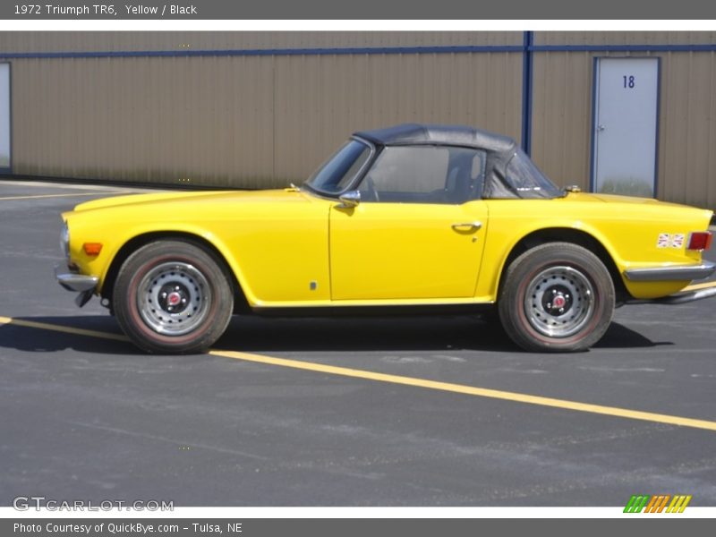 Yellow / Black 1972 Triumph TR6